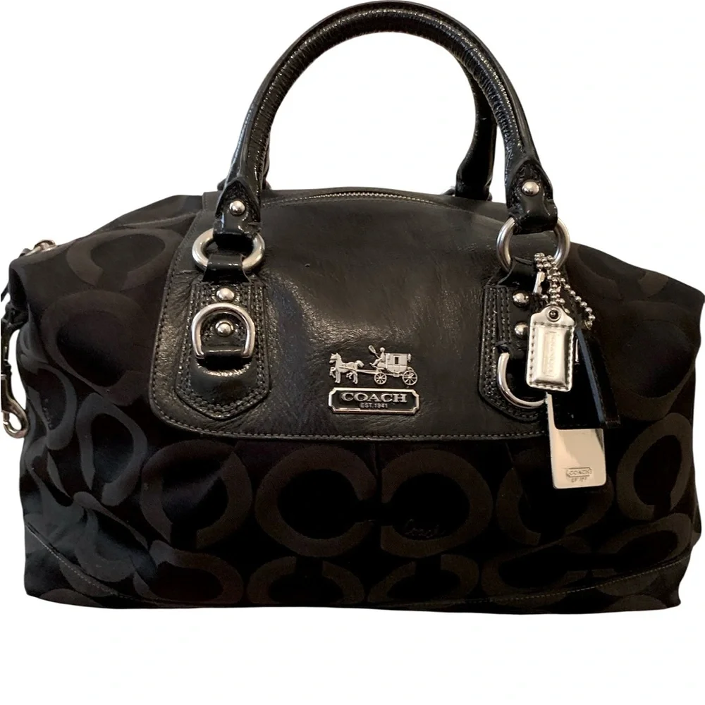 ๐ฉทCOACH๐ฉทVINTAGE EXTRA LARGE MADISON SATCHEL. EXCELLENT CONDITION!! - Picture 1 of 9